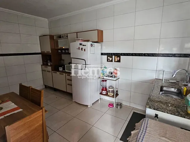 Casa com 230m² 5 quartos e 3 banheiros, à venda, no bairro Alto de Pinheiros em Paulínia