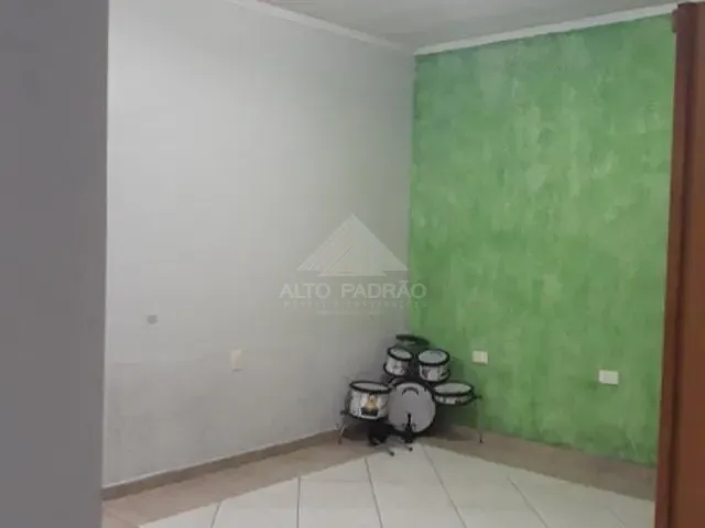 Casa com 300m² 4 quartos e 3 banheiros, à venda, no bairro Jardim Mauá em Mauá
