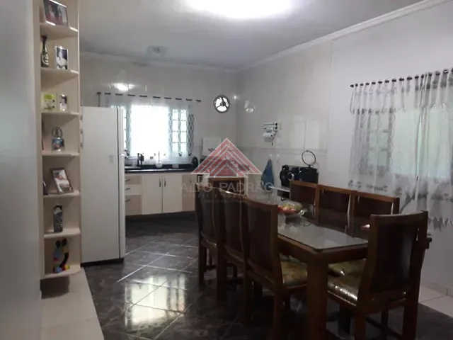 Casa com 300m² 4 quartos e 3 banheiros, à venda, no bairro Jardim Mauá em Mauá