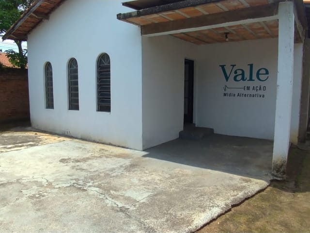 Casa com 257m² 3 quartos e 1 banheiro, à venda, no bairro Santana em Pindamonhangaba