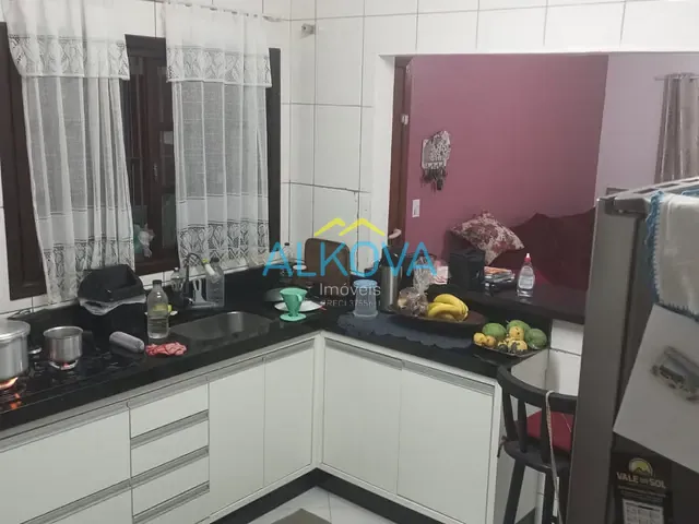 Casa com 130m² 3 quartos e 2 banheiros, à venda, no bairro Jardim das Indústrias em São José dos Campos