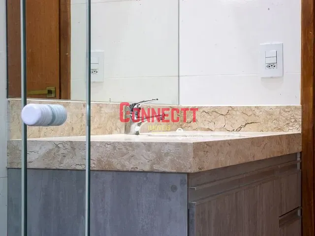 Casa com 200m² 3 quartos e 3 banheiros, à venda, no bairro Bonfim Paulista em Ribeirão Preto
