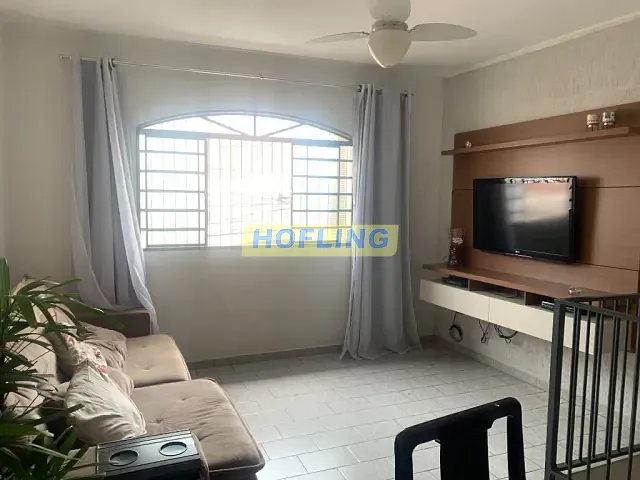 Casa com 178m² 4 quartos e 2 banheiros, à venda, no bairro Centro em Rio Claro