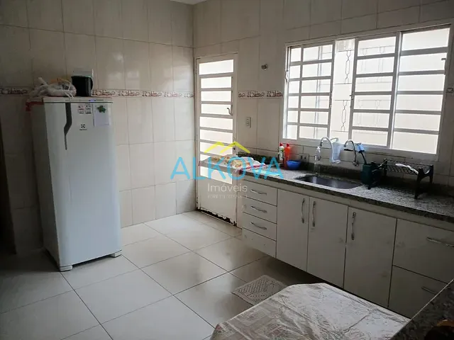 Casa com 130m² 2 quartos e 2 banheiros, à venda, no bairro Jardim Vale do Sol em São José dos Campos