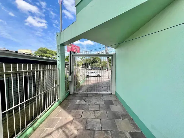 Casa 3 quartos e 4 banheiros, à venda, no bairro Santa Catarina em Caxias do Sul
