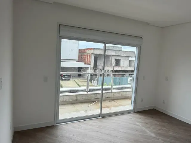 Casa com 300m² 4 quartos e 5 banheiros, à venda, no bairro Jardim Ypê em Paulínia