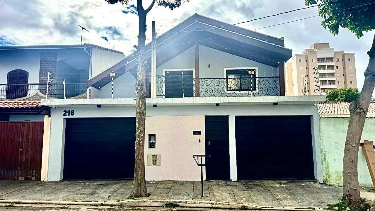 Casa, 3 quartos, 318 m² - Foto 1