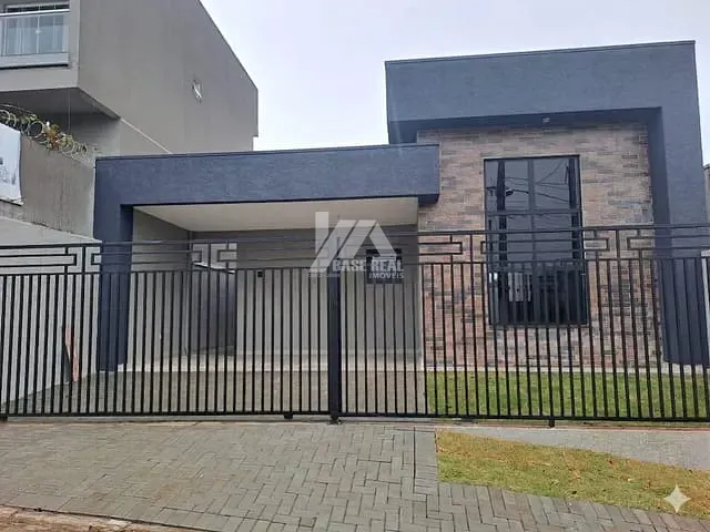 Casa com 240m² 3 quartos e 2 banheiros, à venda, no bairro Cará-cará em Ponta Grossa