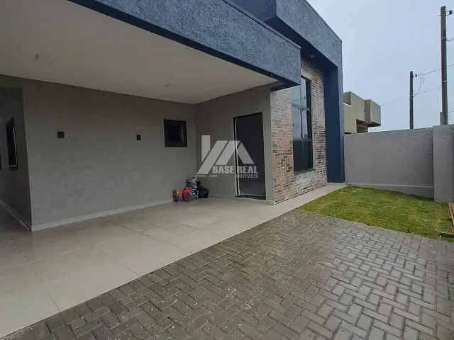 Casa com 240m² 3 quartos e 2 banheiros, à venda, no bairro Cará-cará em Ponta Grossa