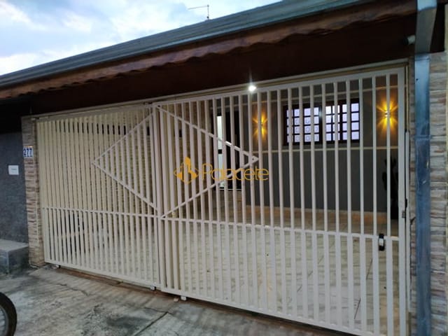 Casa com 125m² 2 quartos e 2 banheiros, à venda, no bairro Mombaça em Pindamonhangaba