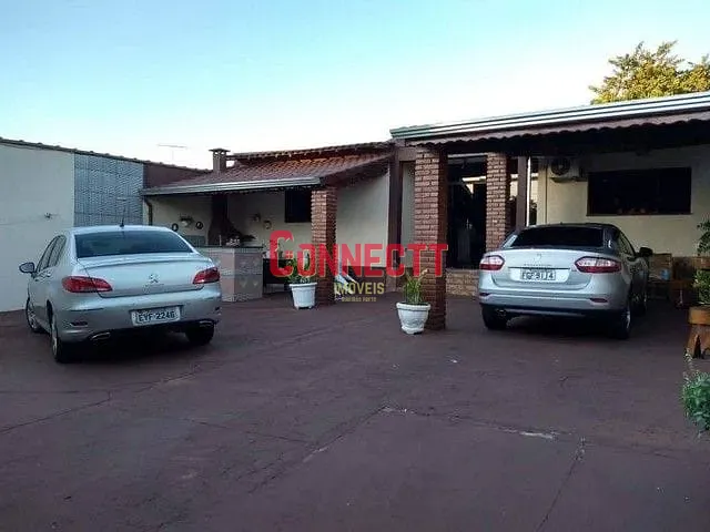 Casa com 300m² 4 quartos e 4 banheiros, à venda, no bairro Parque Residencial Candido Portinari em Ribeirão Preto