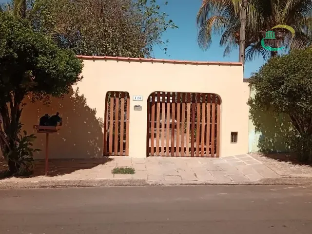 Casa com 250m² 3 quartos e 2 banheiros, à venda, no bairro Jardim Bom Retiro (Nova Veneza) em Sumaré