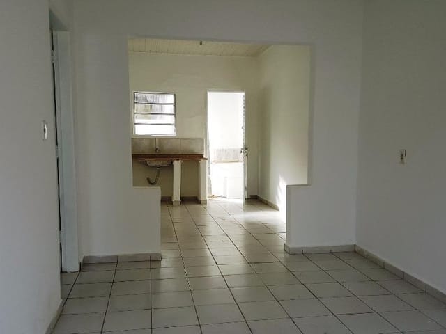 Foto do Casa - Casa com 2 dormitórios para alugar, 60 m² por R$ 700,00 - Vila Santana - Sorocaba/SP | Ary Proenca Negócios Imobiliários Ltda