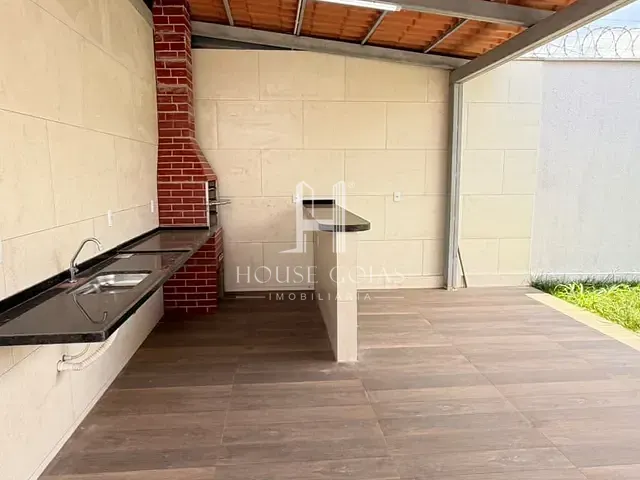 Casa com 249m² 3 quartos e 3 banheiros, à venda, no bairro Vila São Joaquim em Aparecida de Goiânia