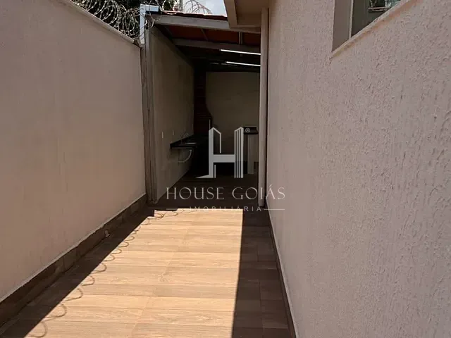 Casa com 249m² 3 quartos e 3 banheiros, à venda, no bairro Vila São Joaquim em Aparecida de Goiânia