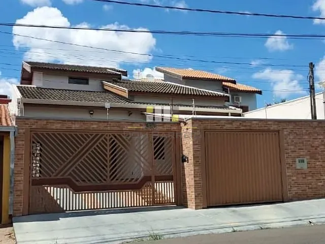 Casa com 301m² 3 quartos e 2 banheiros, à venda, no bairro Jardim Macarenko em Sumaré