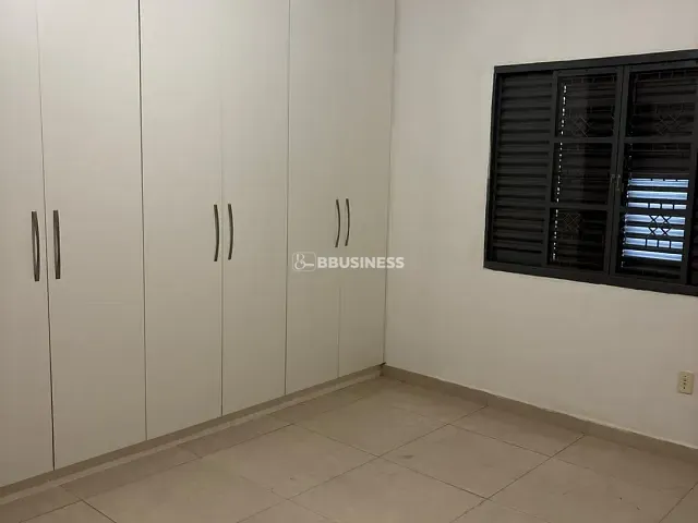 Casa com 328m², à venda, no bairro Jardim Aurélia em Campinas