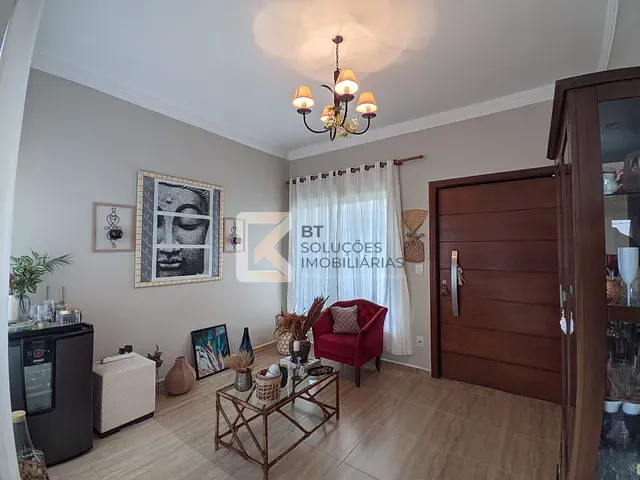 Casa com 300m² 3 quartos e 2 banheiros, à venda, no bairro Jardim Portal dos Ipês em Indaiatuba