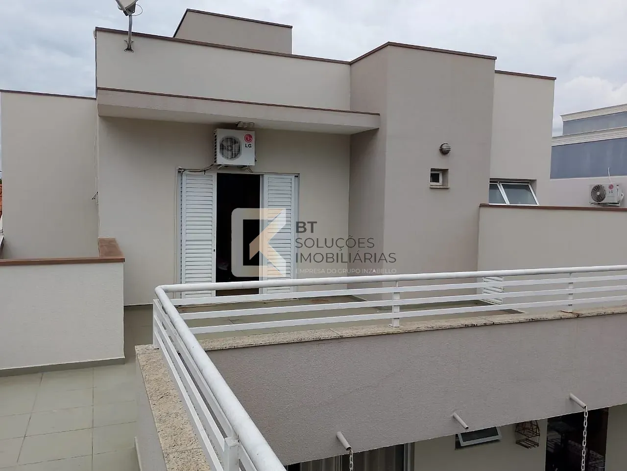 Casa, 3 quartos, 262 m² - Foto 57