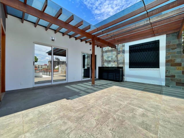 Foto do Casa - Casa para locação com 3 quartos (1 suíte) armários planejados e duas vagas, Planalto, Belo Horizonte, MG | Deltalar Imóveis