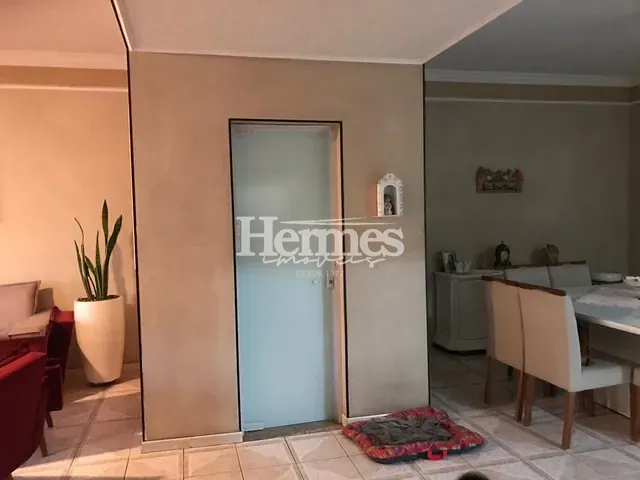 Casa com 360m² 3 quartos e 3 banheiros, à venda, no bairro Jardim Ypê em Paulínia