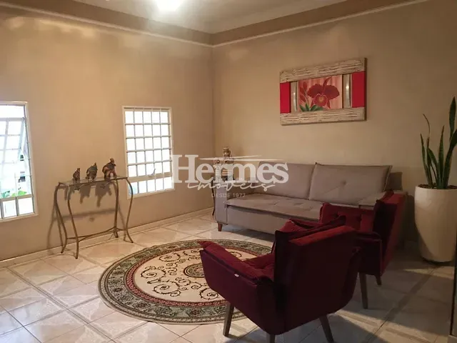 Casa com 360m² 3 quartos e 3 banheiros, à venda, no bairro Jardim Ypê em Paulínia