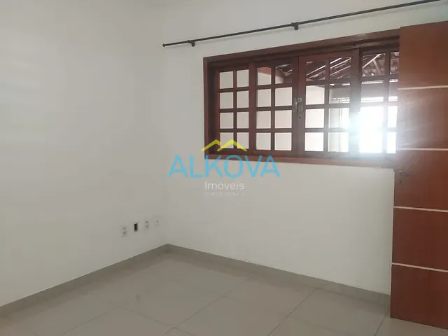 Casa com 150m² 3 quartos e 2 banheiros, à venda, no bairro Parque Industrial em São José dos Campos