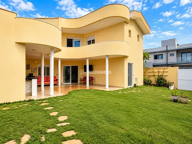 Casa com 434m² 4 quartos e 3 banheiros, à venda, no bairro Swiss Park em Campinas