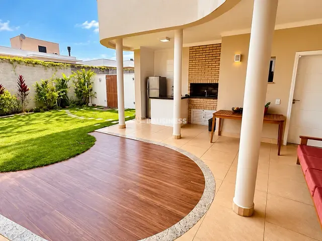 Casa com 434m² 4 quartos e 3 banheiros, à venda, no bairro Swiss Park em Campinas