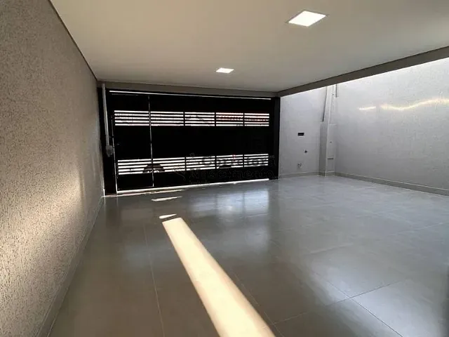 Casa com 175m² 3 quartos e 2 banheiros, à venda, no bairro Loteamento Villa Branca em Jacareí