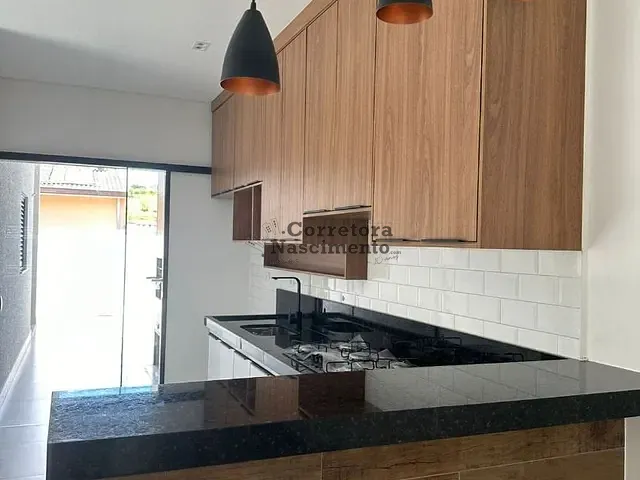 Casa com 175m² 3 quartos e 2 banheiros, à venda, no bairro Loteamento Villa Branca em Jacareí