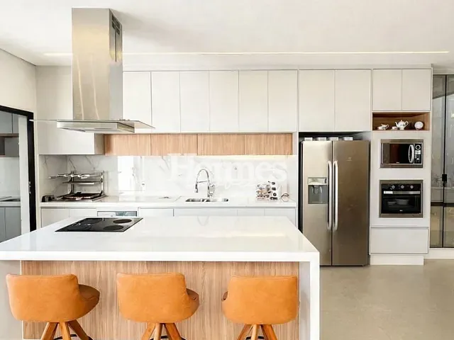 Casa com 300m² 3 quartos e 4 banheiros, à venda, no bairro Jardim Ypê em Paulínia