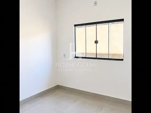 Casa com 180m² 2 quartos e 2 banheiros, à venda, no bairro Residencial Nova Cidade em Nerópolis