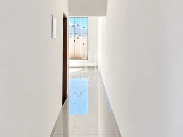 Casa com 180m² 2 quartos e 2 banheiros, à venda, no bairro Residencial Nova Cidade em Nerópolis