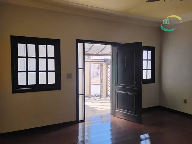Casa com 250m² 3 quartos e 2 banheiros, à venda, no bairro Vila Proost de Souza em Campinas
