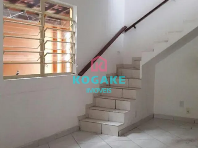 Casa com 250m², para alugar, no bairro Jardim Satélite em São José dos Campos