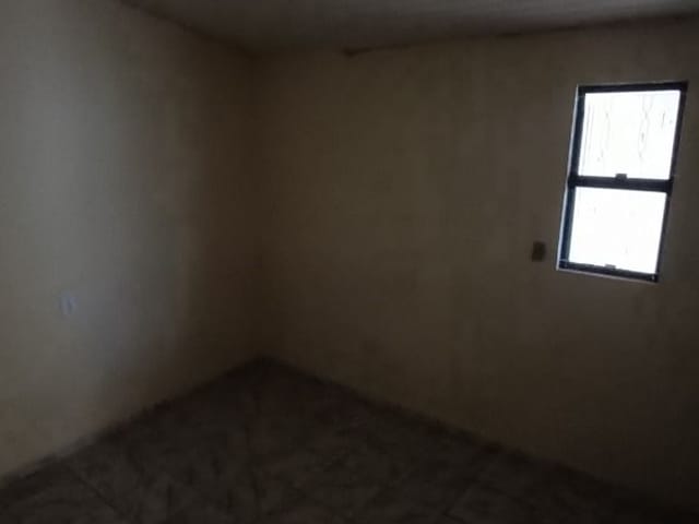 Foto do Casa - Casa com 1 dormitório para alugar, 89 m² por R$ 550,00 - Tutunas - Uberaba/MG | ZUCATO IMOBILIARIA LTDA