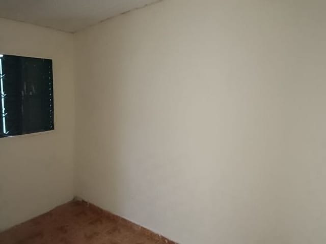 Foto do Casa - Casa com 1 dormitório para alugar, 89 m² por R$ 550,00 - Tutunas - Uberaba/MG | ZUCATO IMOBILIARIA LTDA
