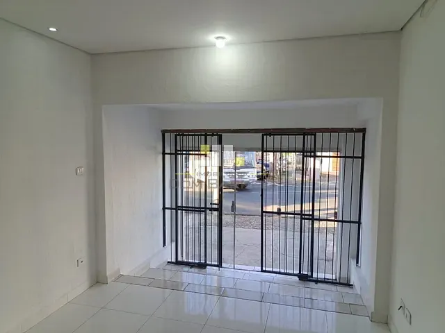 Casa para alugar, no bairro Centro em Sumaré