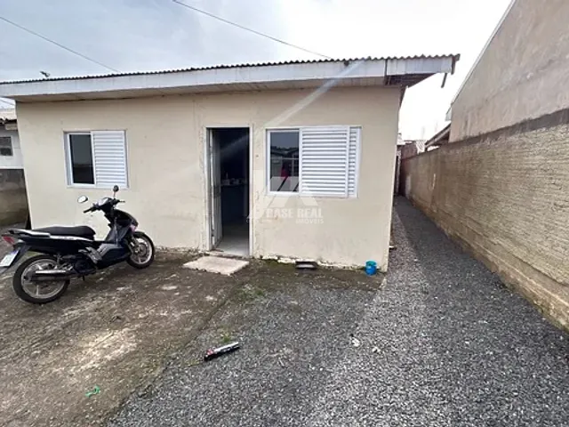 Casa 4 quartos e 2 banheiros, à venda, no bairro São Cristóvão em Guarapuava