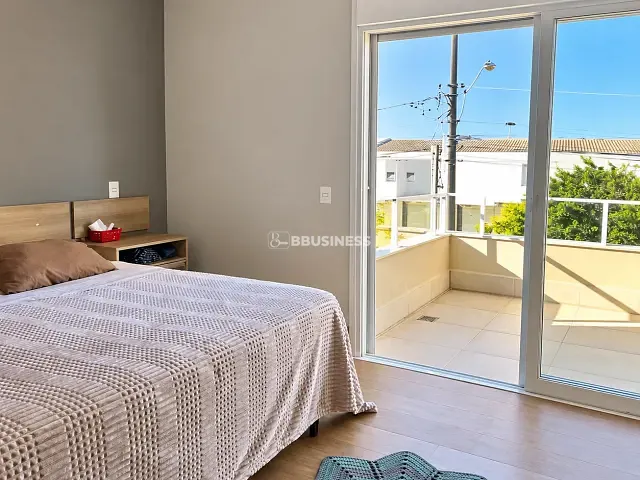 Casa 3 quartos e 5 banheiros, à venda, no bairro Swiss Park em Campinas