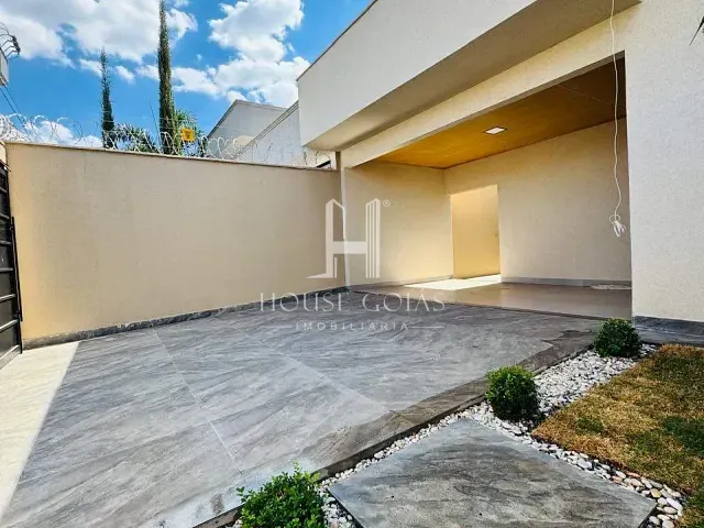 Casa com 200m² 3 quartos e 2 banheiros, à venda, no bairro Residencial Recanto das Emas em Goiânia