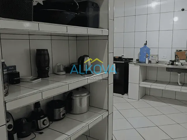Casa 3 quartos e 2 banheiros, à venda, no bairro Jardim Uirá em São José dos Campos