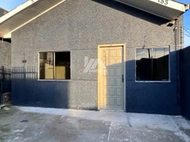 Casa com 393m² 3 quartos e 2 banheiros, à venda, no bairro Vila Carli em Guarapuava
