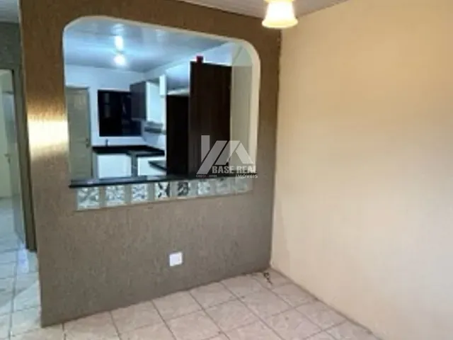 Casa com 393m² 3 quartos e 2 banheiros, à venda, no bairro Vila Carli em Guarapuava