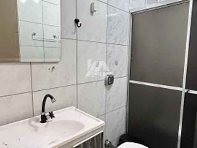 Casa com 393m² 3 quartos e 2 banheiros, à venda, no bairro Vila Carli em Guarapuava