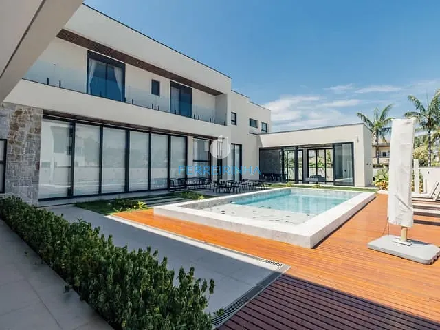 Casa com 1269m² 6 quartos e 8 banheiros, à venda ou para alugar, no bairro Condomínio Chácara Serimbura em São José dos Campos