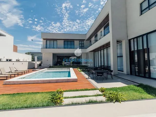 Casa com 1269m² 6 quartos e 8 banheiros, à venda ou para alugar, no bairro Condomínio Chácara Serimbura em São José dos Campos