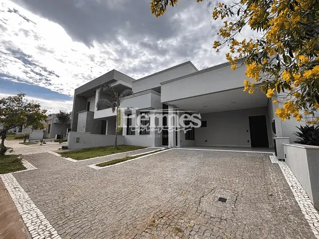 Casa com 303m² 3 quartos e 5 banheiros, à venda, no bairro Parque Brasil 500 em Paulínia