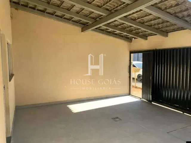 Casa 2 quartos e 2 banheiros, à venda, no bairro Residencial Itaipu em Goiânia